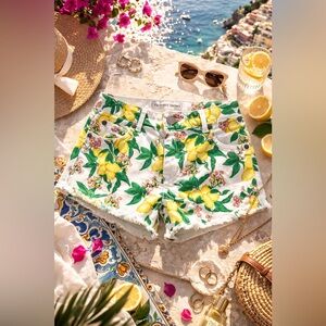 EUC VICTORIAS SECRET - LEMON Floral Print Denim Shorts size 8